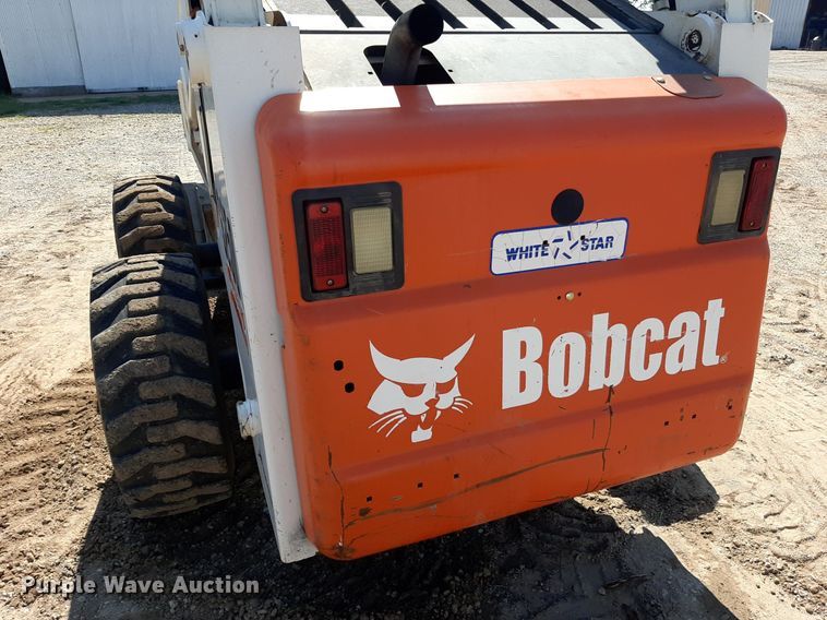 image for item EB9798 2004 Bobcat S250 Turbo  skid steer loader