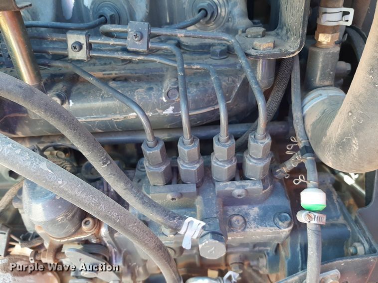 image for item EB9798 2004 Bobcat S250 Turbo  skid steer loader