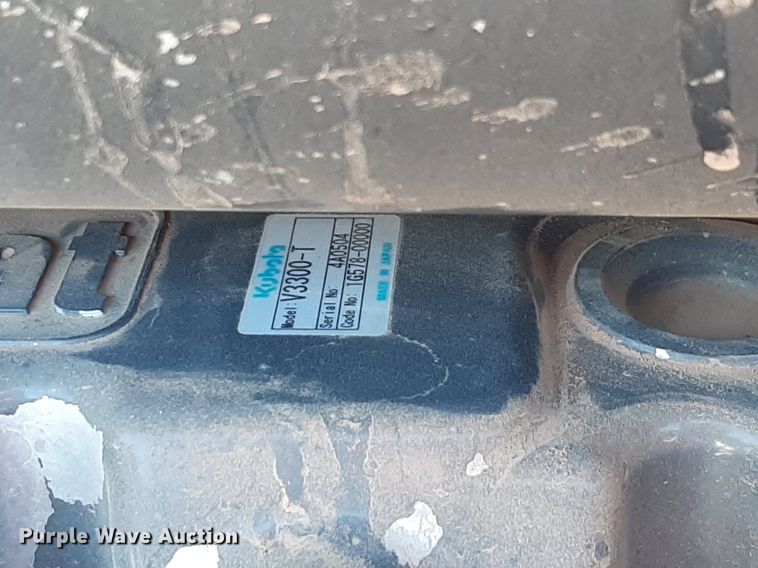 image for item EB9798 2004 Bobcat S250 Turbo  skid steer loader