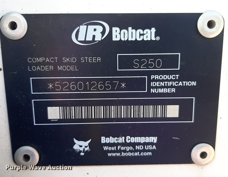 image for item EB9798 2004 Bobcat S250 Turbo  skid steer loader