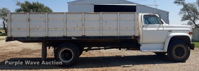 image for item EB9801 1982 Chevrolet 70  grain truck