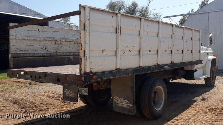 image for item EB9801 1982 Chevrolet 70  grain truck