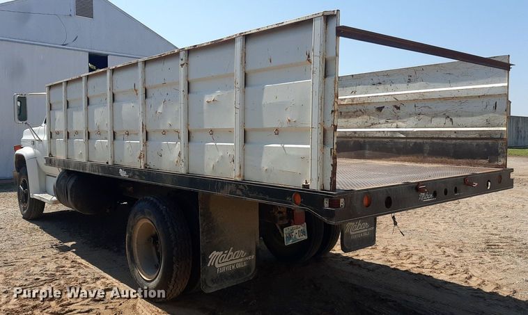 image for item EB9801 1982 Chevrolet 70  grain truck