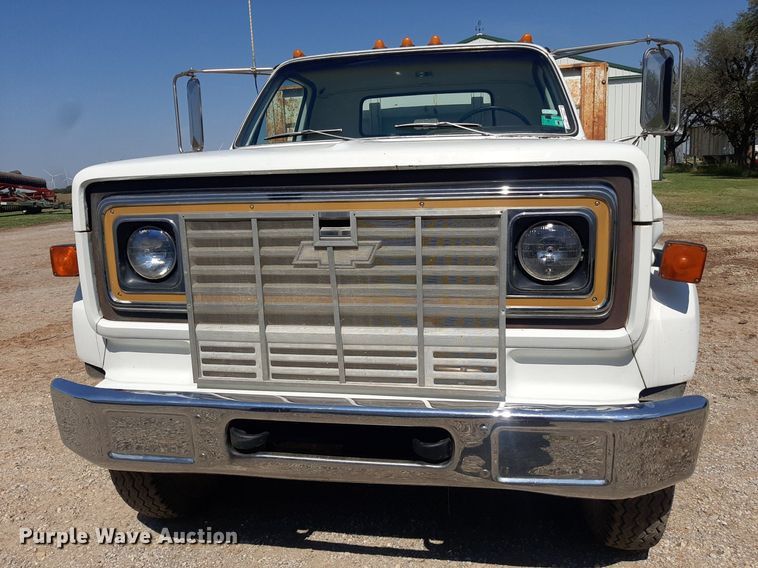 image for item EB9801 1982 Chevrolet 70  grain truck