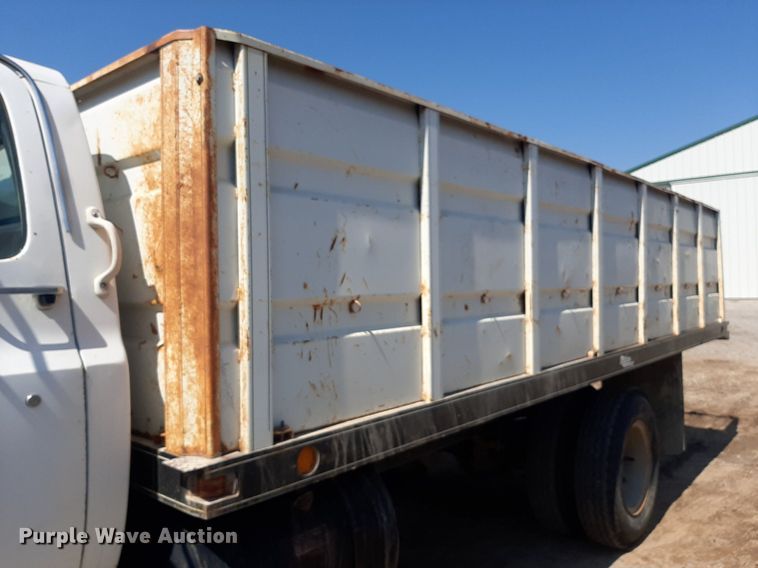 image for item EB9801 1982 Chevrolet 70  grain truck