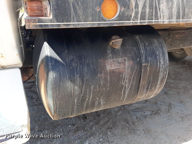 image for item EB9801 1982 Chevrolet 70  grain truck