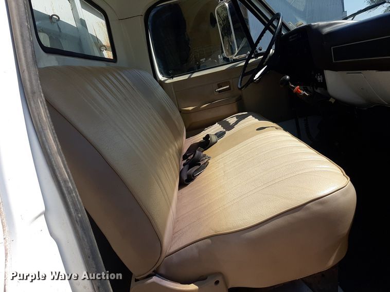 image for item EB9801 1982 Chevrolet 70  grain truck