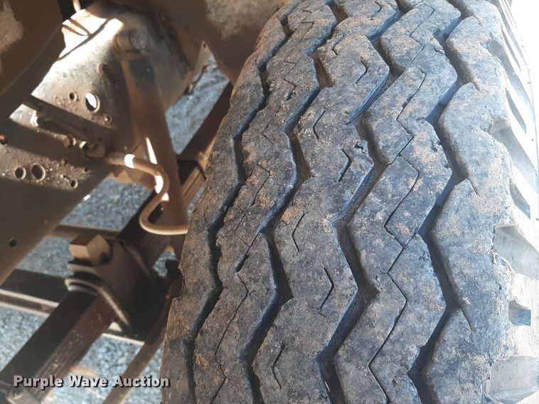 image for item EB9801 1982 Chevrolet 70  grain truck