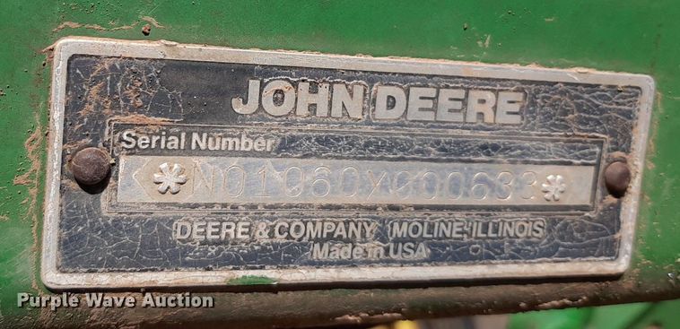 image for item EB9802 John Deere 1060  field cultivator