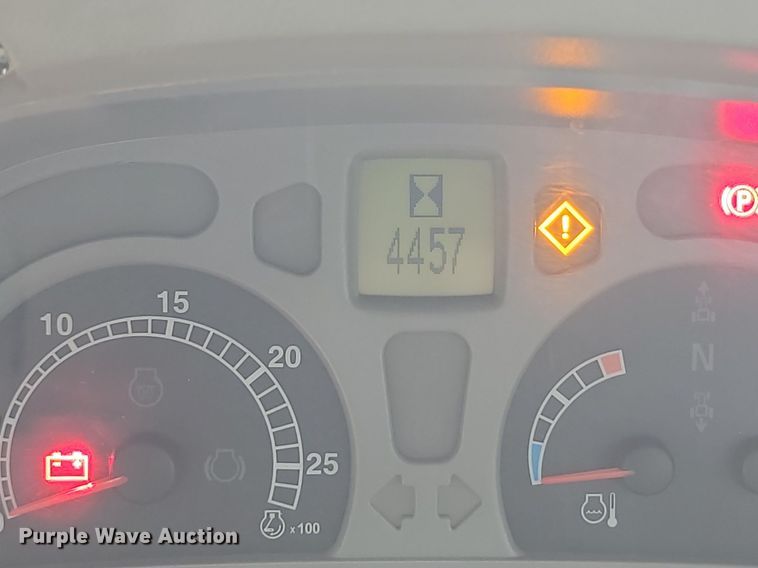 image for item JE9515 2009 Case Maxxum 140  tractor