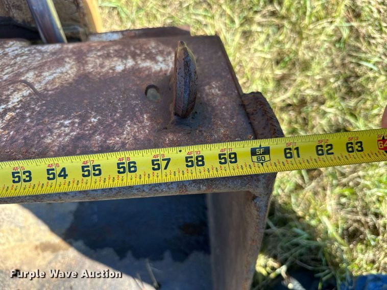 image for item KT9302 International 656  tractor