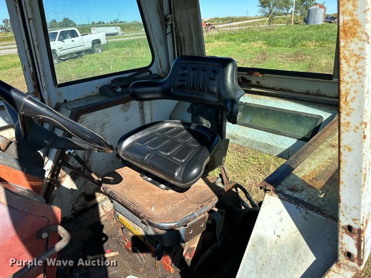 image for item KT9302 International 656  tractor