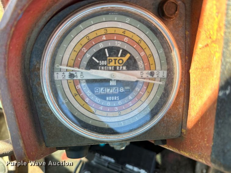 image for item KT9302 International 656  tractor