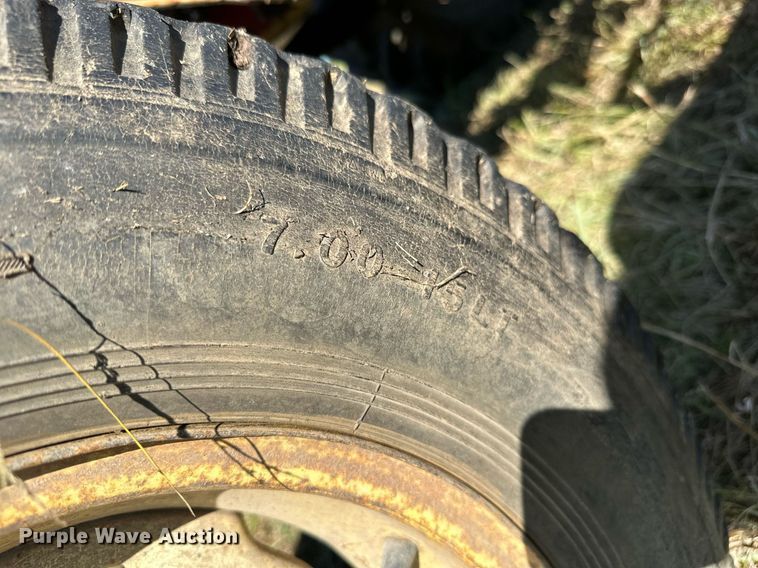 image for item KT9302 International 656  tractor