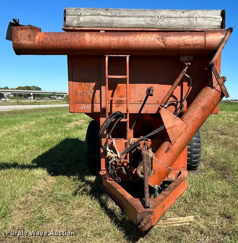 image for item KT9303 United Farm Tools 444  grain cart