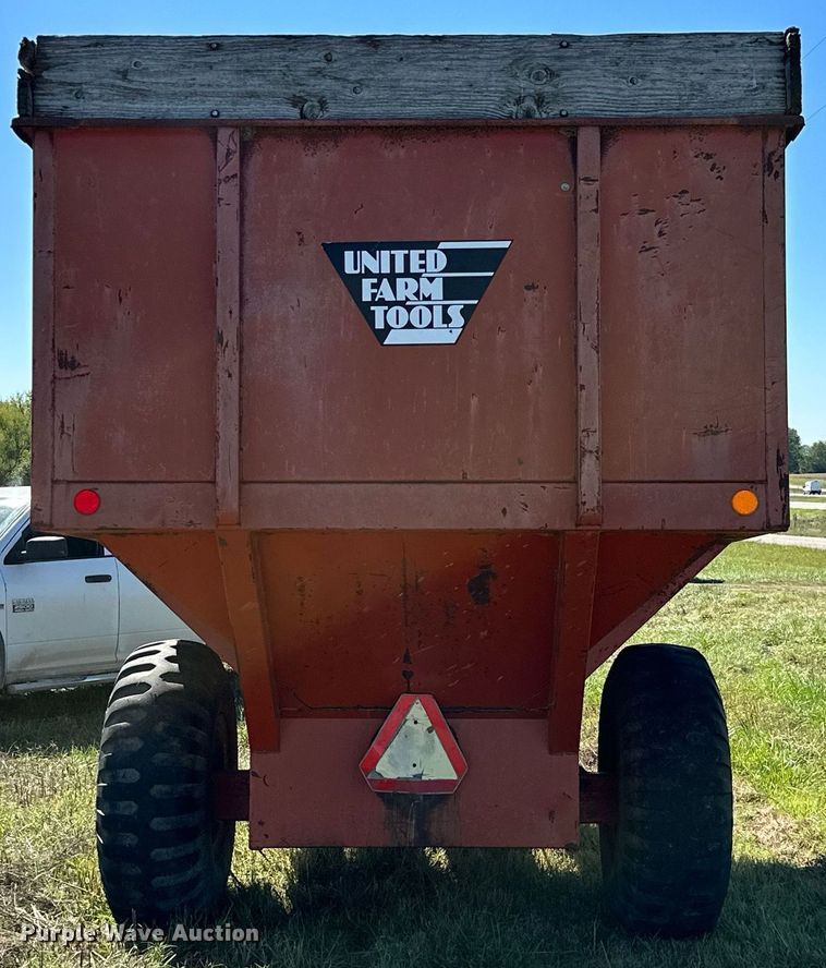 image for item KT9303 United Farm Tools 444  grain cart