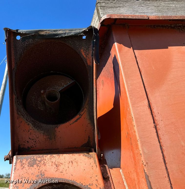 image for item KT9303 United Farm Tools 444  grain cart