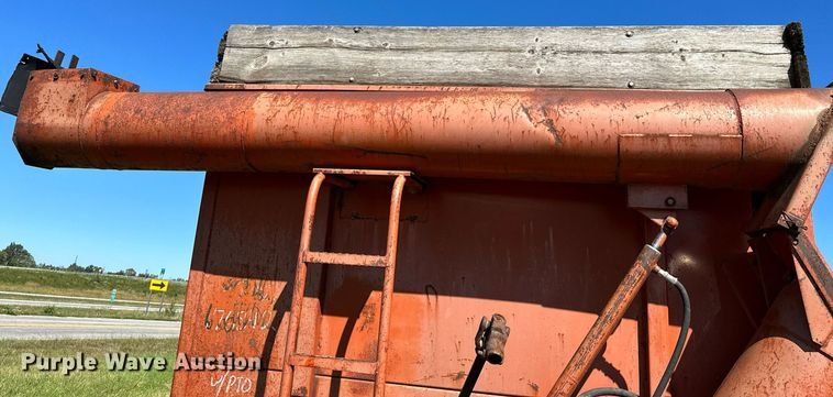 image for item KT9303 United Farm Tools 444  grain cart