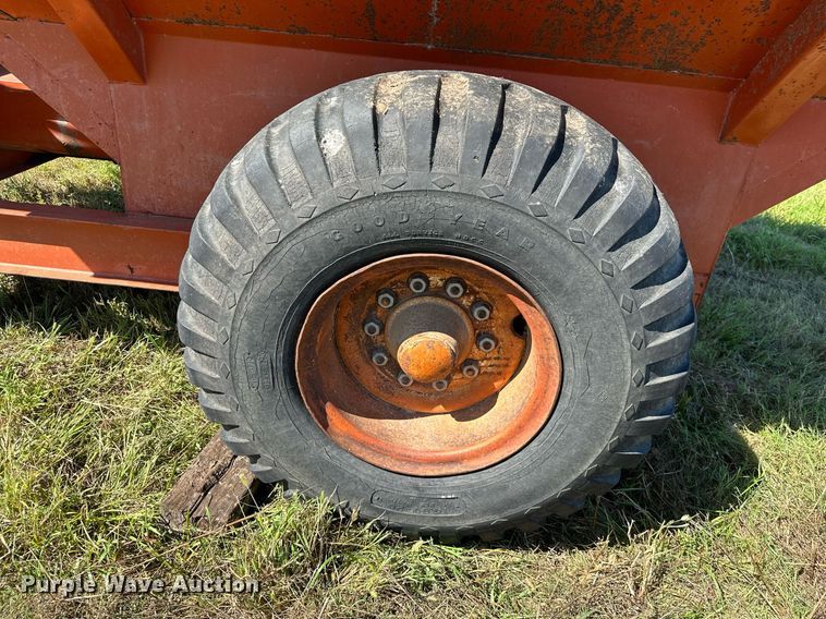 image for item KT9303 United Farm Tools 444  grain cart