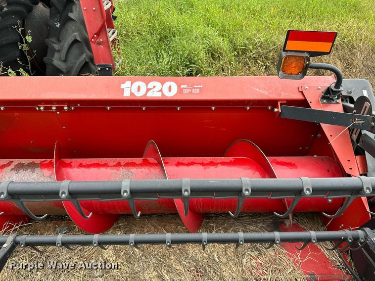 image for item KT9316 2001 Case IH 2388  combine