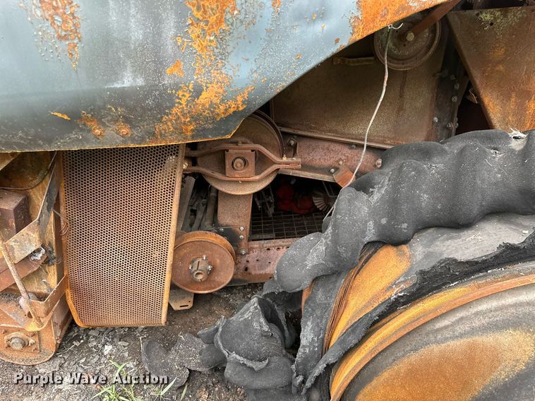 image for item KT9316 2001 Case IH 2388  combine