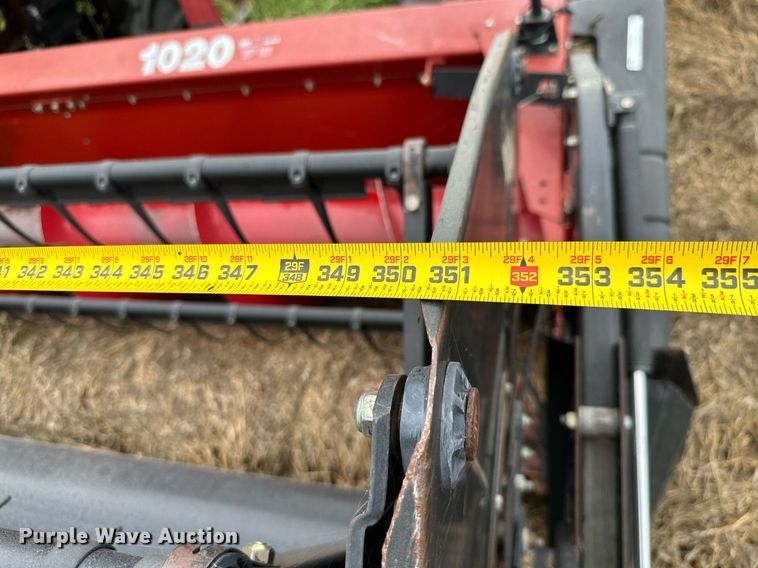 image for item KT9316 2001 Case IH 2388  combine