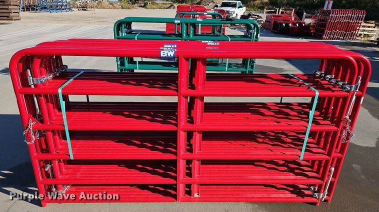 image for item LM9195 (12) B&W 8' livestock gates