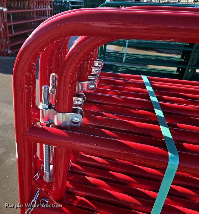 image for item LM9195 (12) B&W 8' livestock gates