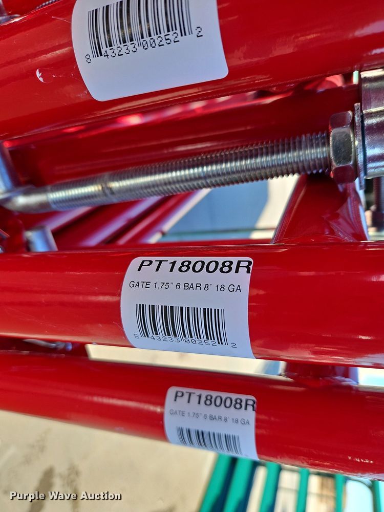 image for item LM9195 (12) B&W 8' livestock gates