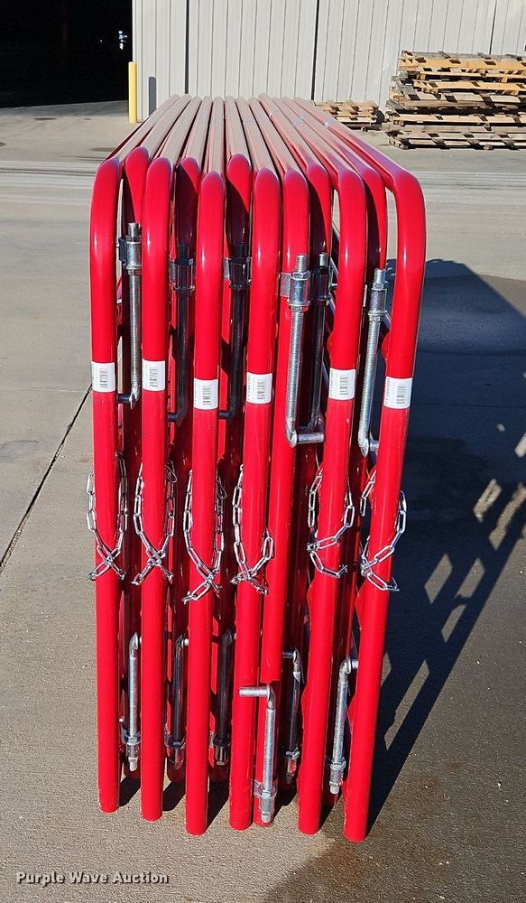 image for item LM9197 (12) B&W 10' livestock gates