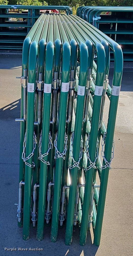 image for item LM9198 (12) B&W 12' livestock gates