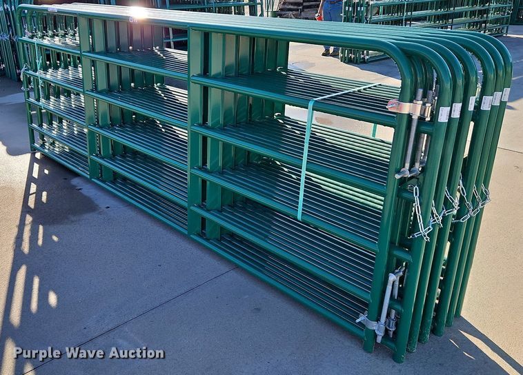 image for item LM9198 (12) B&W 12' livestock gates