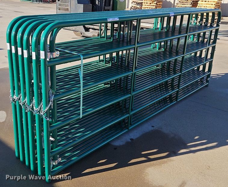 image for item LM9198 (12) B&W 12' livestock gates