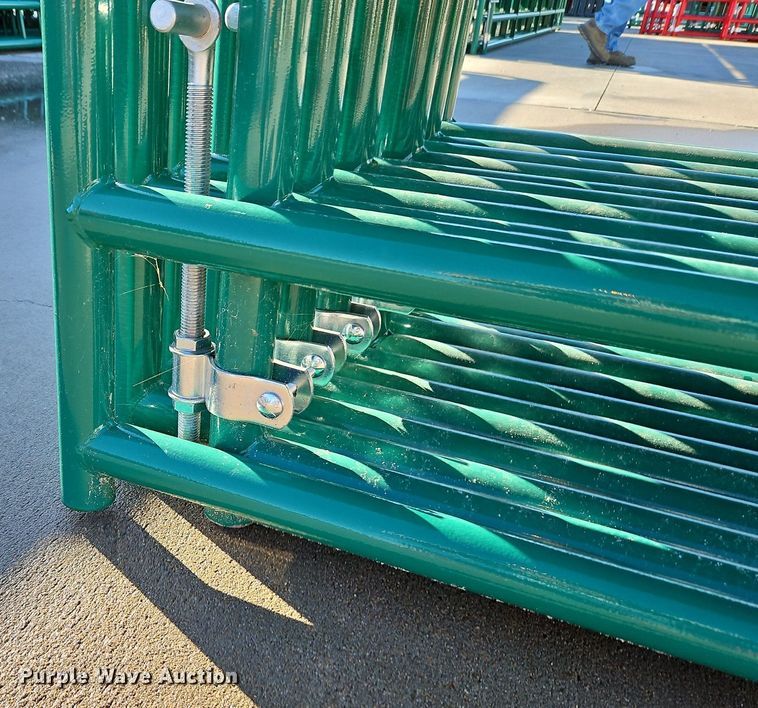 image for item LM9198 (12) B&W 12' livestock gates