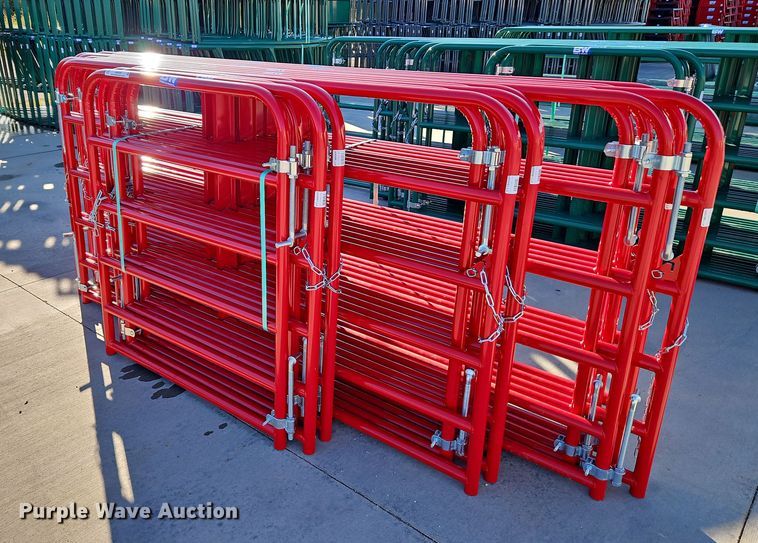 image for item LM9200 (15) B&W livestock gates