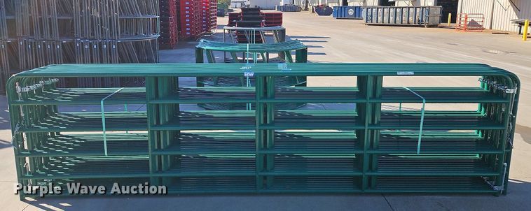 image for item LM9202 (12) B&W 16' livestock gates