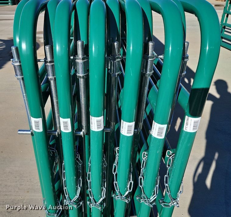 image for item LM9202 (12) B&W 16' livestock gates