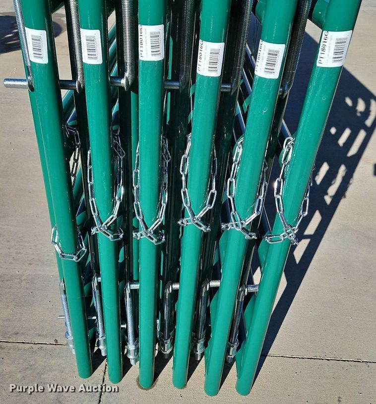 image for item LM9202 (12) B&W 16' livestock gates