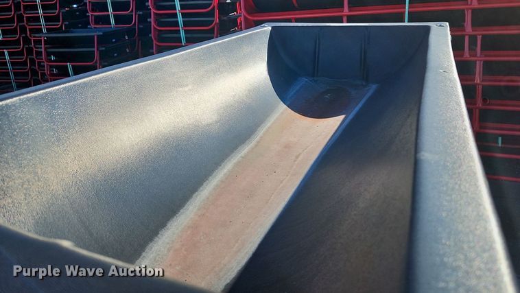 image for item LM9207 (5) B&W bunk feeders