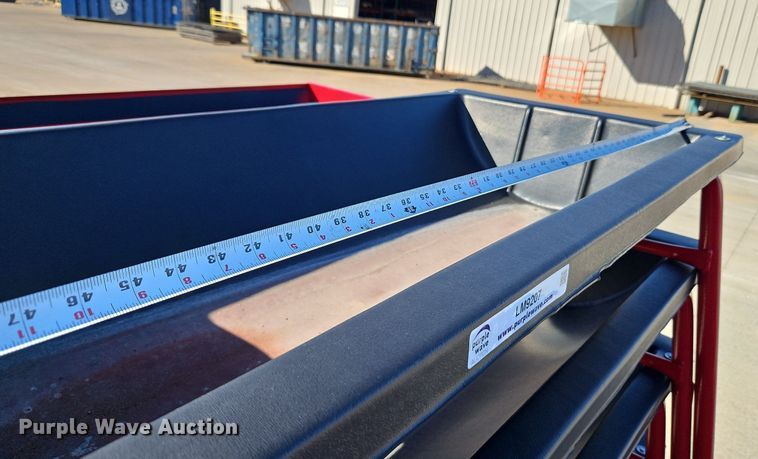 image for item LM9207 (5) B&W bunk feeders