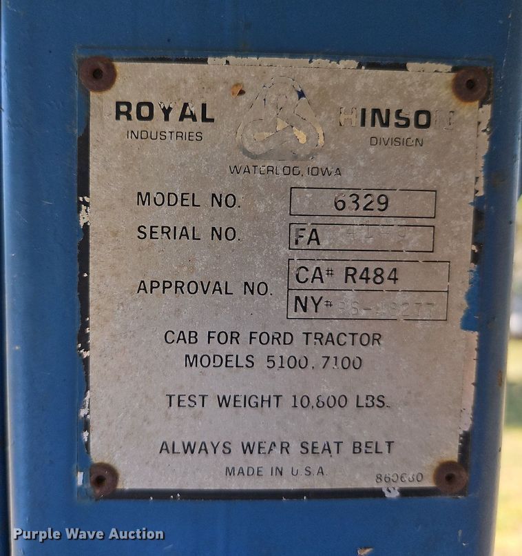 image for item LM9211 1975 Ford 7000  tractor