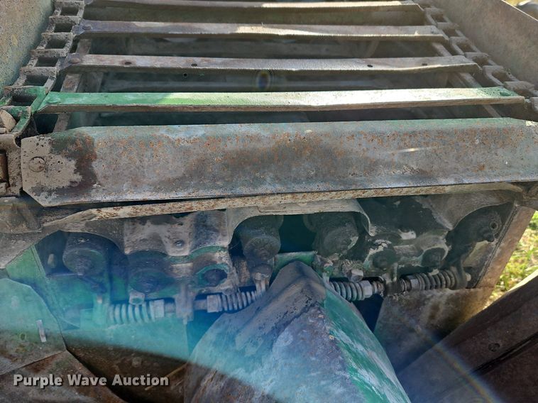 image for item LM9212 Oliver 5  corn picker