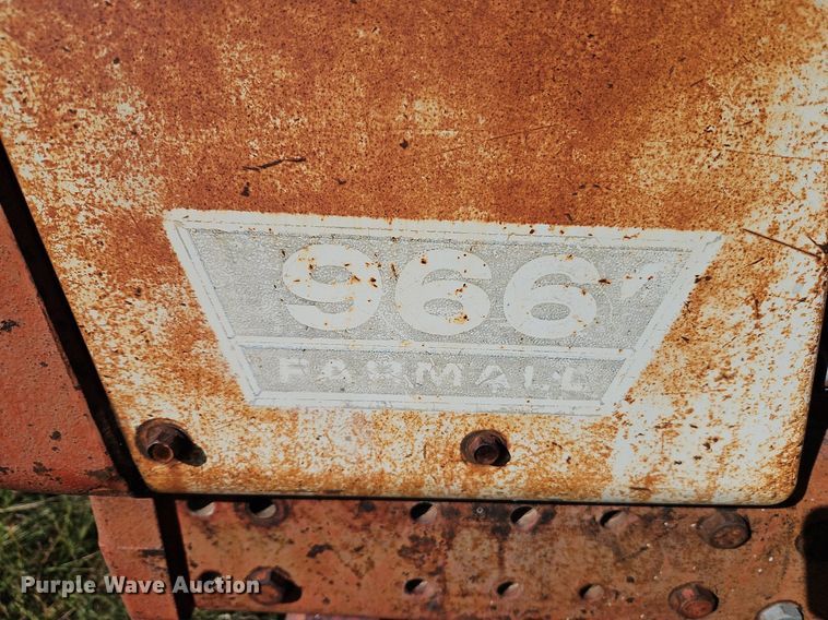 image for item LM9215 International Harvester 1066  tractor