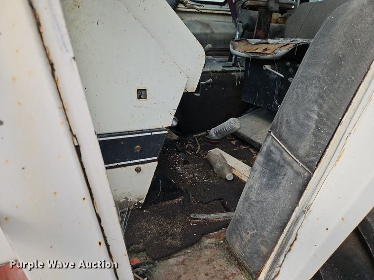 image for item LM9216 Case Agri King  tractor