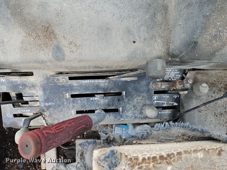 image for item LM9216 Case Agri King  tractor