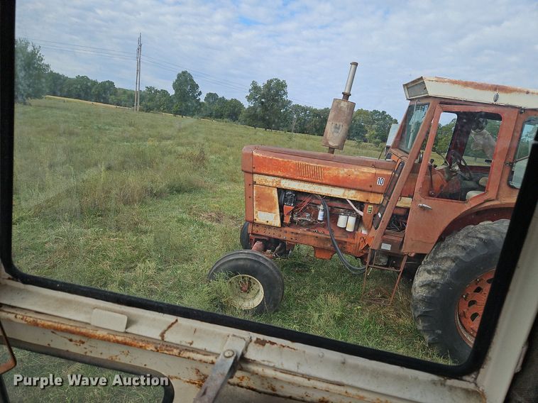 image for item LM9216 Case Agri King  tractor