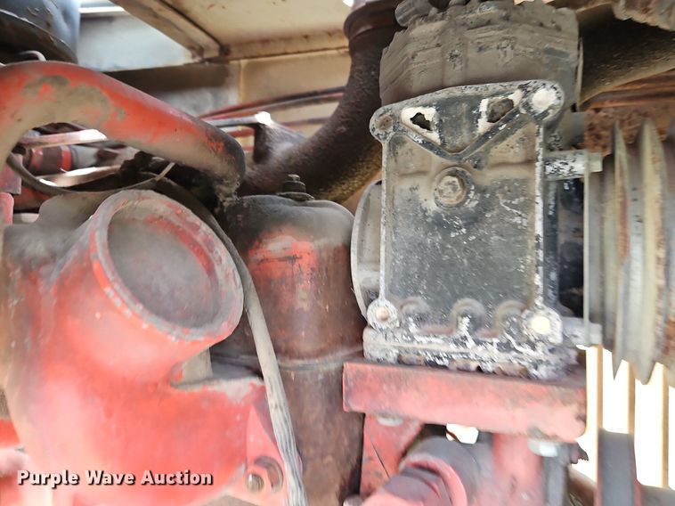 image for item LM9216 Case Agri King  tractor