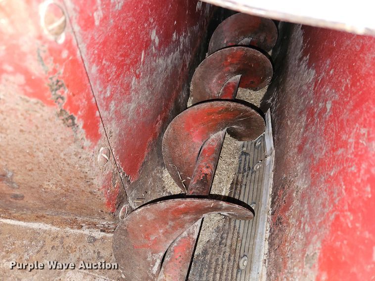 image for item LM9217 Massey Ferguson 15  feed grinder/mixer