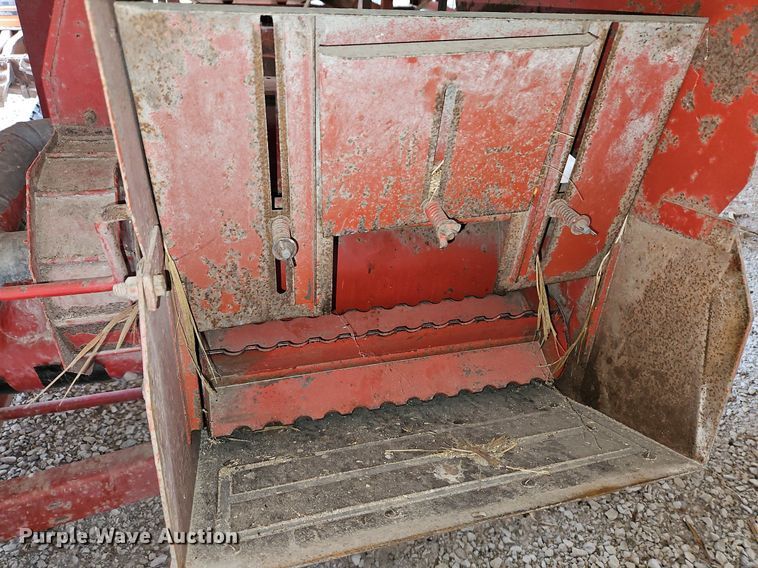 image for item LM9217 Massey Ferguson 15  feed grinder/mixer