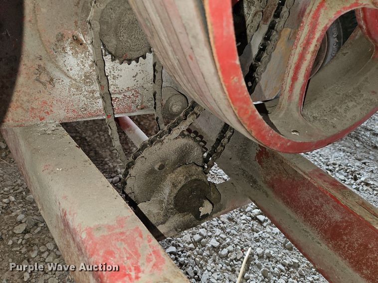 image for item LM9217 Massey Ferguson 15  feed grinder/mixer